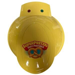 SuperPretzel Soft Pretzel Maker Electric Smart Planet AC 120V 60VHz 1000W Yellow